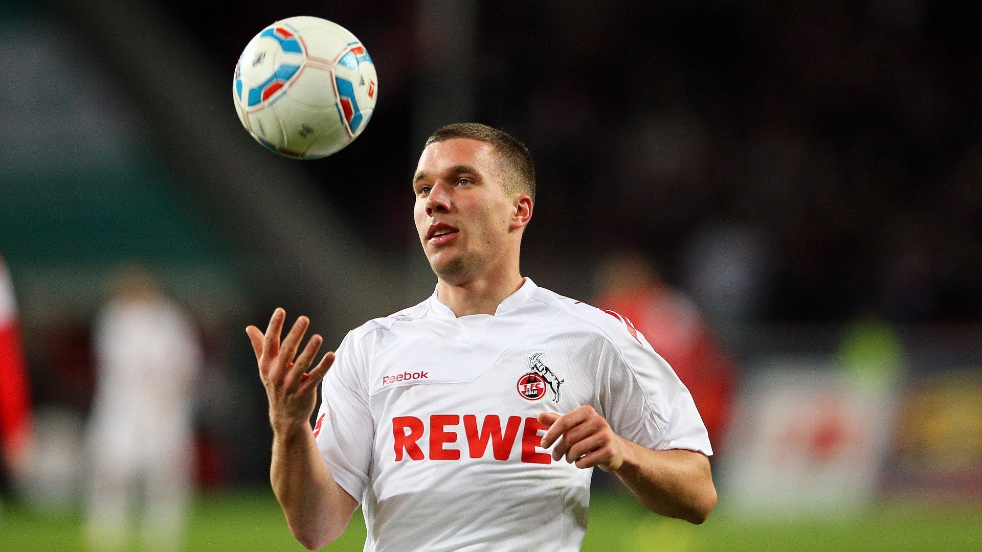 世界杯小组赛第二轮 法国三连斩提前锁定出线资格